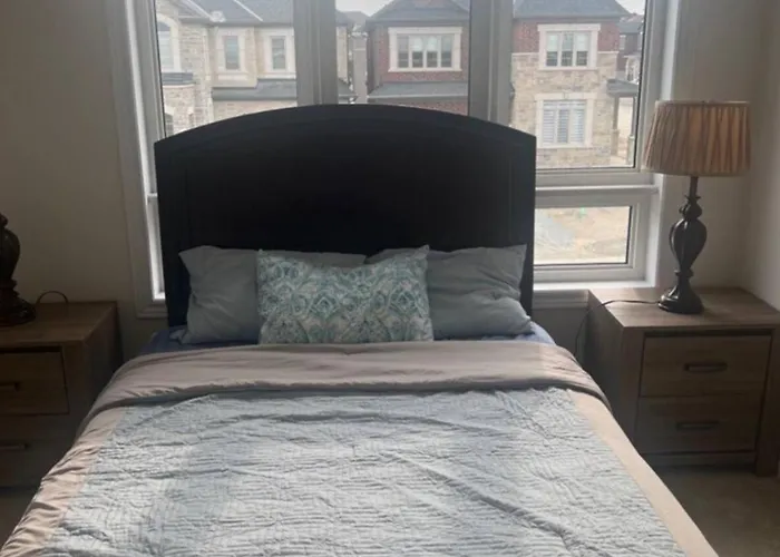 North Oshawa Homestay